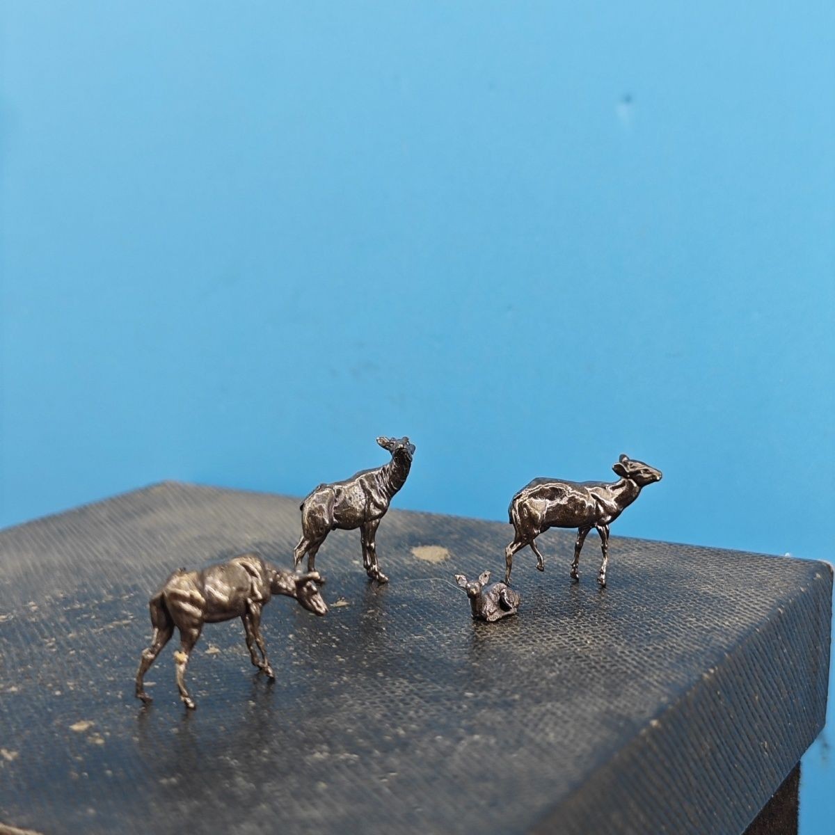 Miniature Deer Figurines Set o – Bonsai Garden China Bewertung und Preis